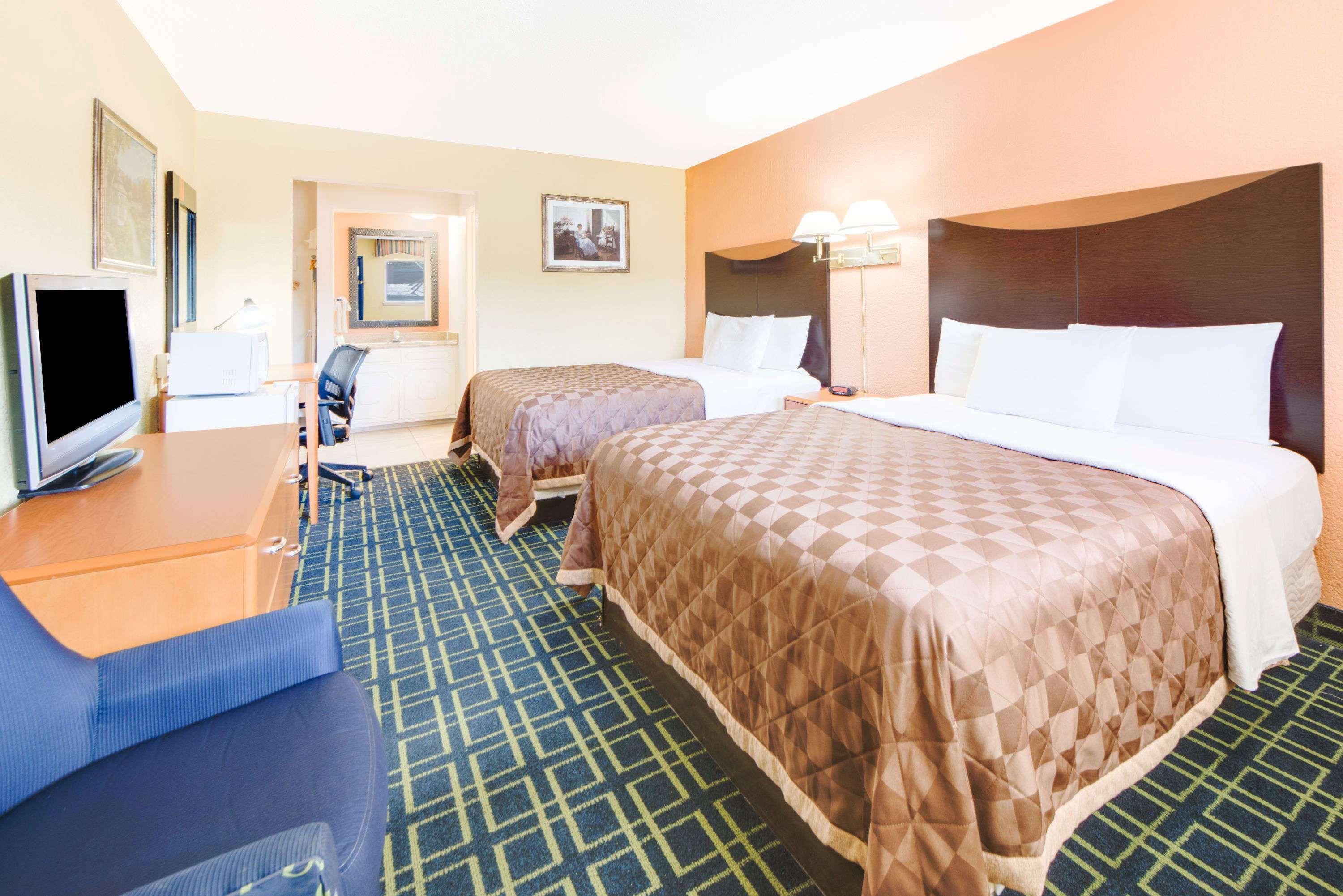Travelodge By Wyndham Ruidoso Bagian luar foto
